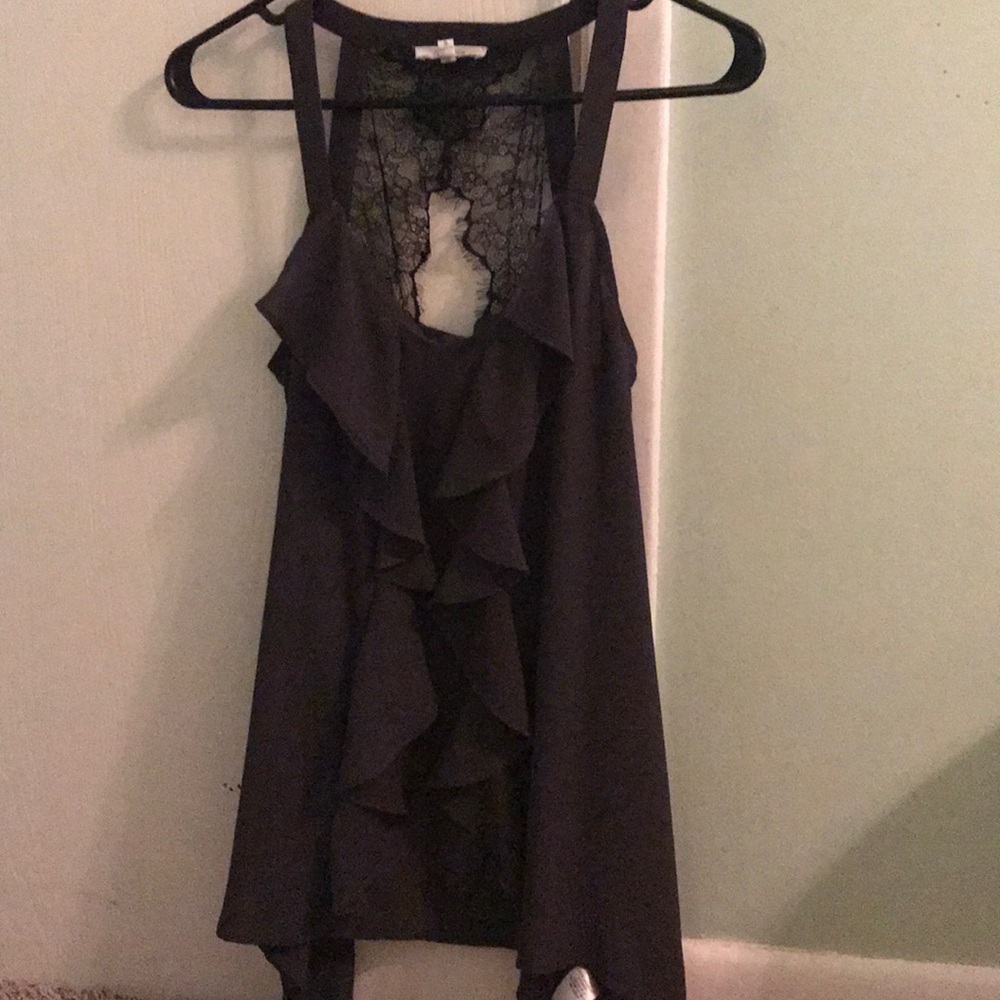 Maurice’s tank top